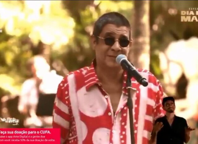 Reprodução YouTube/ Zeca Pagodinho Zeca Pagodinho ficou decepcionado por não poder beber cerveja em live