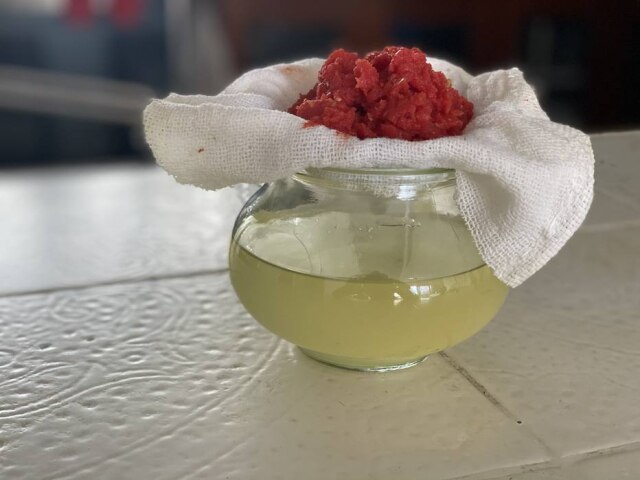 Renata Mesquita/Estadão Água de tomate parece coisa de chef, mas extremamente simples de fazer em casa