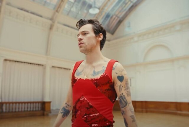 YouTube/Harry Styles O cantor Harry Styles em cena do videoclipe da faixa 'As It Was'. Música é primeiro single do terceiro álbum de estúdio do artista, 'Harry's House', que será lançado em 20 de maio.