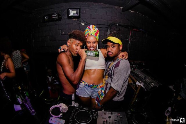 Marcos Bacon/Deu Zebraa Na esquerda o produtor da Bahia, Maurício; Renata e Wesley em seguida, eles comandam as edições paulistanas da festa.
