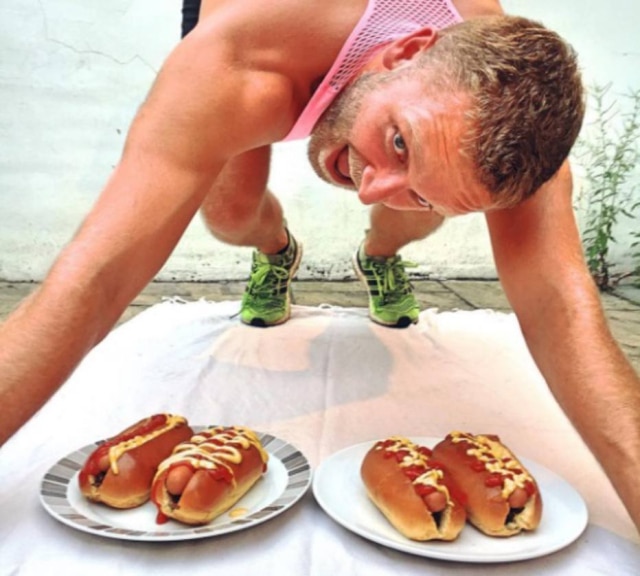 instagram.com/wellness_ted/ Após acompanhar a rotina de sua namorada, uma blogueira fitness, Edward Lane resolveu satirizar esse universo com um perfil no Instagram.