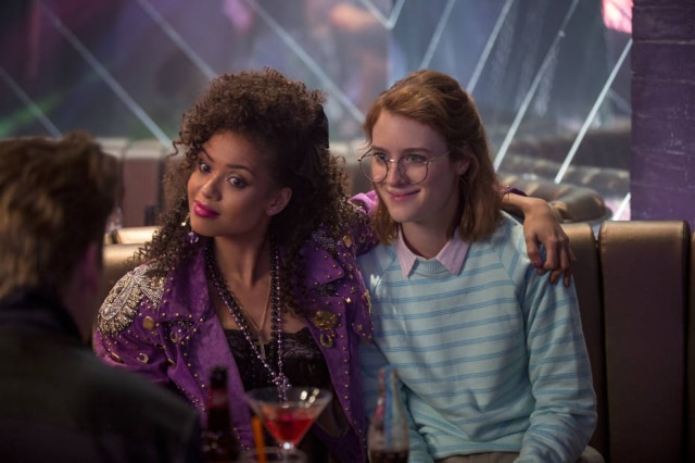 Laurie Sparham/Netflix/Divulgação A Netflix postou vídeo em que a série 'Friends' 'previu' o episódio 'San Junipero' de 'Black Mirror' em 1999