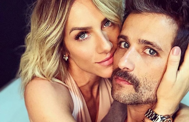 Instagram / @gio_ewbank Giovanna Ewbank e Bruno Gagliasso se emocionaram ao rever vídeo de seu casamento