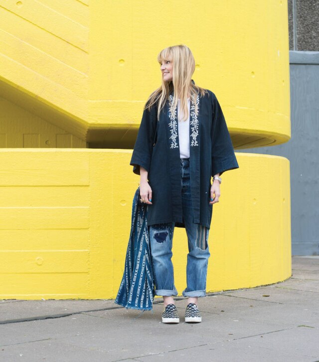 Stephanie Sian Smith/Divulgação Rizzoli Kelly Harrington, colecionadora, designer e expert em jeans, em Londres