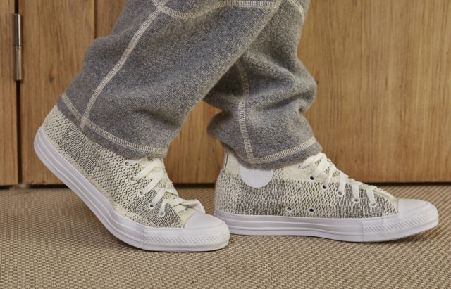 Divulgação/A.Niemeyer A A.Niemeyer fará uma parceria com a Converse, customizando o modelo de cano alto com aplicações de aviamentos de lã feitos à mão