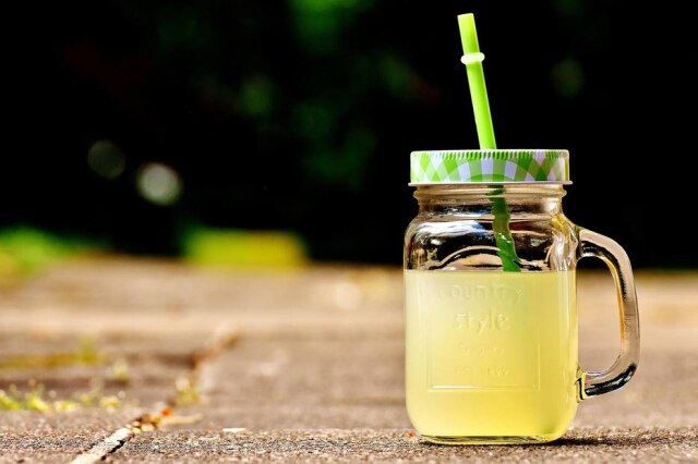 Alexas_Fotos/Pixabay Estabelecimento trocou os canudos de plásticos por versões biodegradáveis.