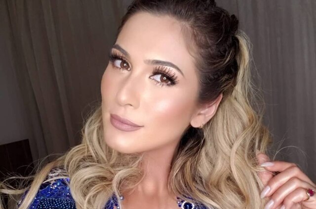 Instagram / @liviaandradereal Lívia Andrade