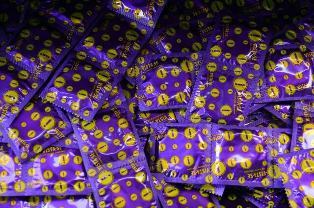 Rovena Rosa/Agência Brasil Prefeitura de São Paulo vai distribuir gratuitamente preservativos nos blocos de rua da cidade.