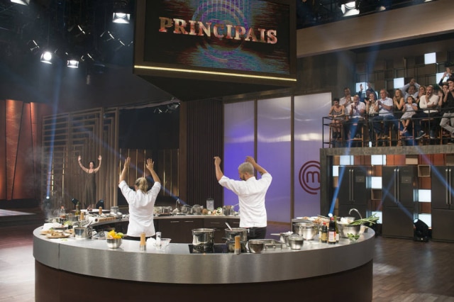 Carlos Reinis / Band / Divulgação Todos os ex-participantes eliminados ao longo dos 21 episódios do 'MasterChef Brasil' estarão presentes no último episódio.