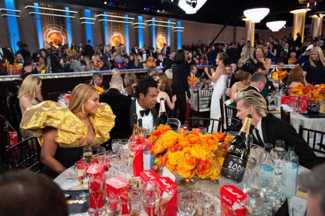 EFE/EPA/HFPA Beyoncé, Jay-Z e Portia de Rossi na cerimônia do Globo de Ouro