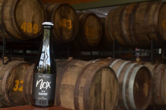 Arquivo Pessoal Spontaneus Nox, da Zalaz, maturada em barris de vinho fortificado.