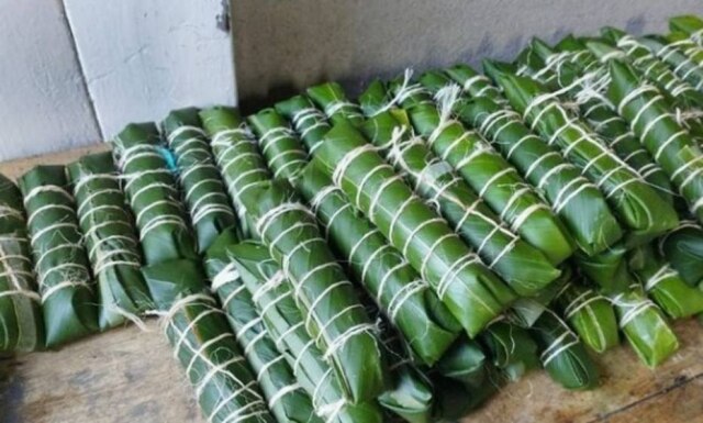Instagram @el_toque_colombiano Tamales levam uma massa cozida com vários temperos e envolta em folhas de muitas variedades