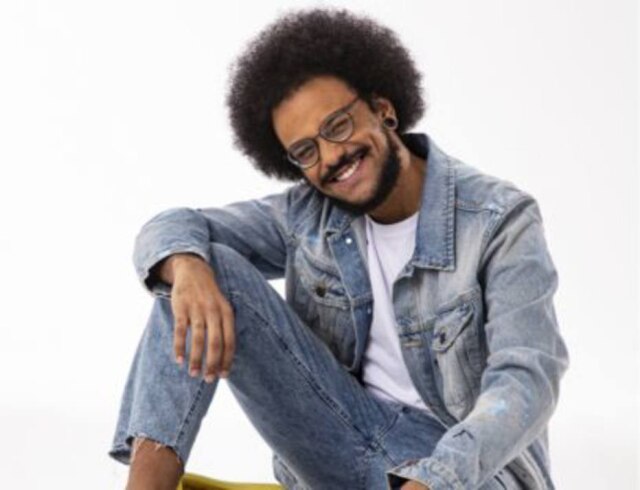 Luiz Ipolito O ex-BBB João Luiz Pedrosa, professor de Geografia, lança o livro ‘Como Esta Calopsita Veio Parar no Brasil?’, pela editora HarperCollins