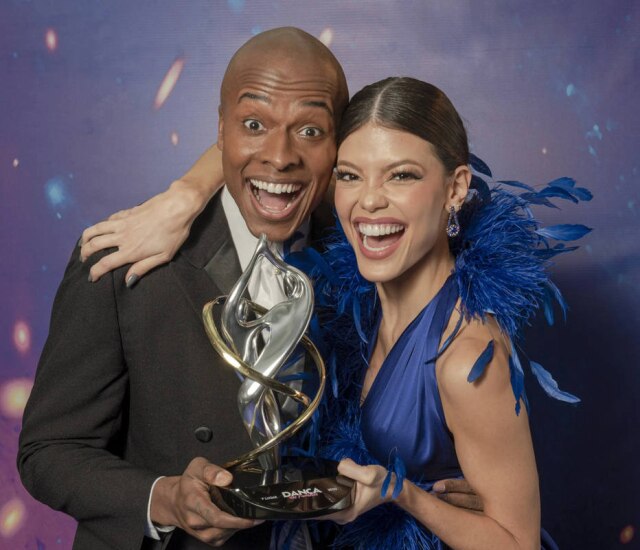 Ellen Soares/Globo Vitória Strada e Wagner Santos foram campeões do 'Dança dos Famosos 2022', no 'Domingão com Huck'.