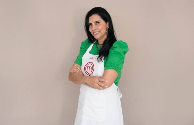 Carlos Reinis / Band / Divulgação Aos 52 anos de idade, Márcia cozinha desde que era criança e sua mãe trabalhava fora. Tornou-se empresária, mas mantém o sonho antigo de trabalhar na gastronomia.