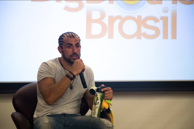 Paulo Belote/Globo Apesar da animação durante o programa, há questões sobre como a ONU vai agir para trazer a família de Kaysar Dadour para o Brasil