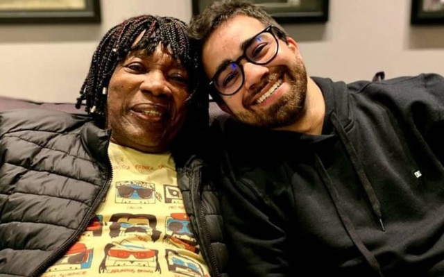 Instagram / @miltonbitucanascimento O cantor Milton Nascimento junto com o filho, Augusto Kesrouani Nascimento
