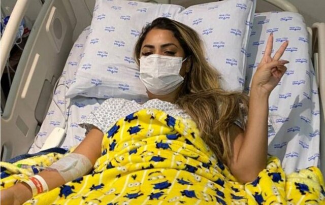 Instagram/ @lexa Lexa foi internada no Hospital São Luiz