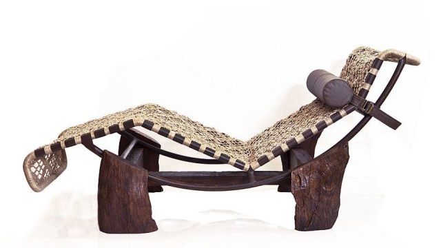 divulgação A chaise Tropical, com assento de crochê