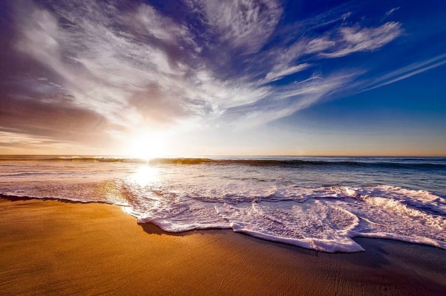 Pixabay/ @12019 Praia (imagem ilustrativa)