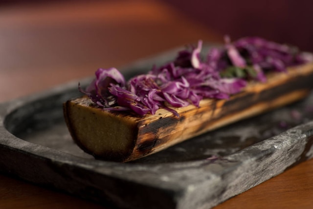 Henrique Peron Só vegetal. Palmito pupunha assado e prato de vegetais tostados