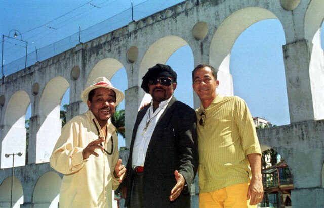 WILTON JUNIOR/AGENCIA ESTADO/AE Gerson King ao centro, com Carlos da Fe (esq.) e Hyldon, em 2003