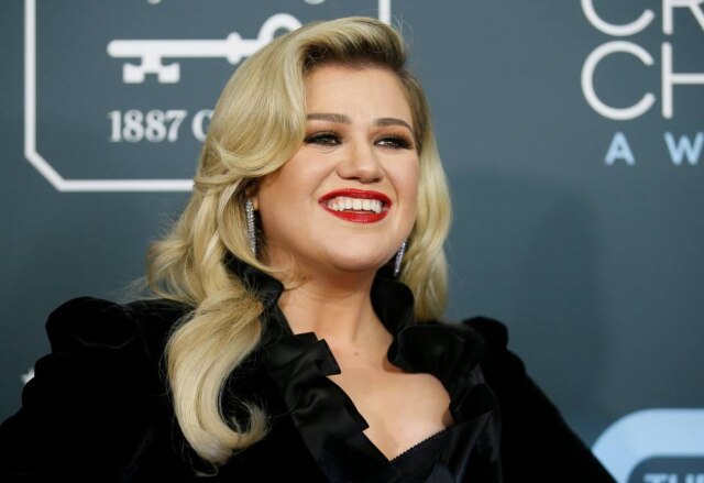 REUTERS/Danny Moloshok Kelly Clarkson vai lançar um EP com covers que fez de outros artistas em seu programa, o 'The Kelly Clarkson Show'.