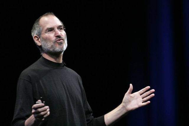 Dino Voumas/Reuters Um cheque assinado por Steve Jobs em 1988 irá a leilão nos Estados Unidos nesta semana