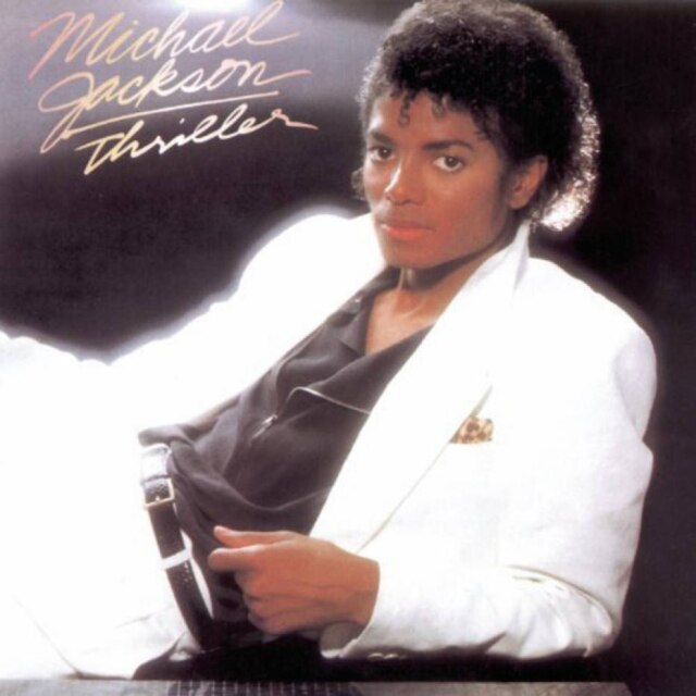 Sony Legacy Michael Jackson com o terno branco na capa de 'Thriller', que lhe rendeu prêmio de Álbum do Ano no Grammy Awards de 1984 e foi um dos mais vendidos da história