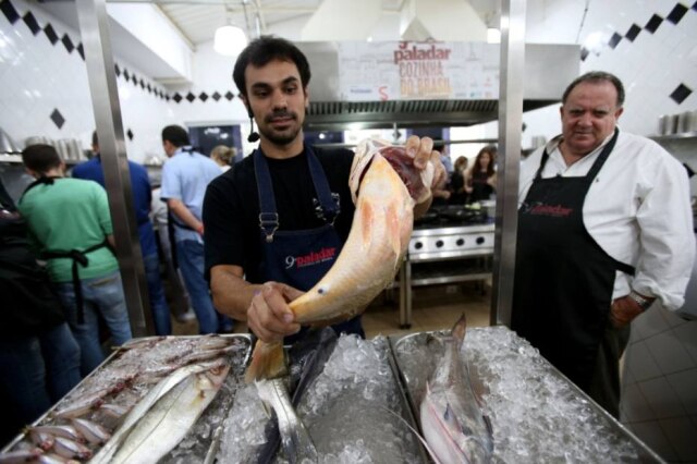 Tiago Queiroz|Estadão O chef Cauê Tessuto vai estrear serviço de assinatura de peixes frescos