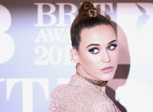 REUTERS/Neill Hall Katy Perry surpreendeu fãs com sua nova música.