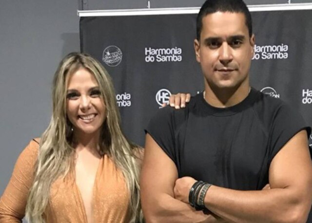 Instagram/@carlaperezcpx Carla Perez e Xanddy.