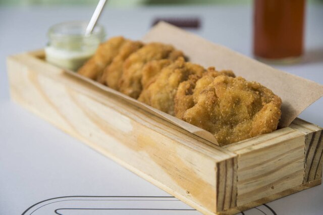 Lucas Terribili Bacalhau. Cococha empanada da Taberna da Esquina.