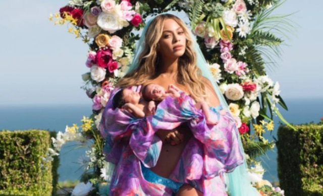 Instagram.com/beyonce Beyoncé publica primeira foto dos gêmeos com um mês de vida.