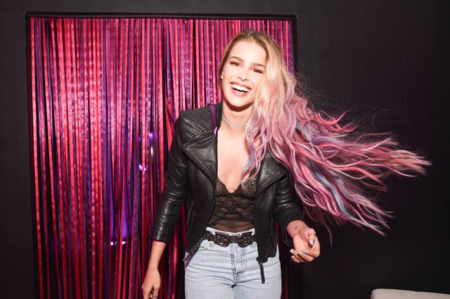 Lu Prezia Yasmin Brunet já experimentou a maquiagem para cabelo