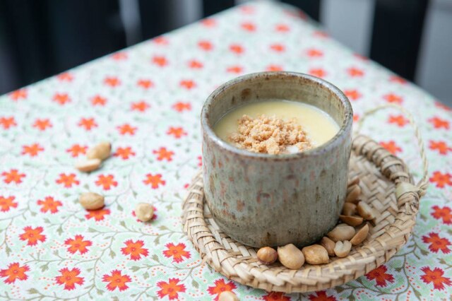 Daniel Teixeira/Estadão Chocolate quente branco com rum e paçoca
