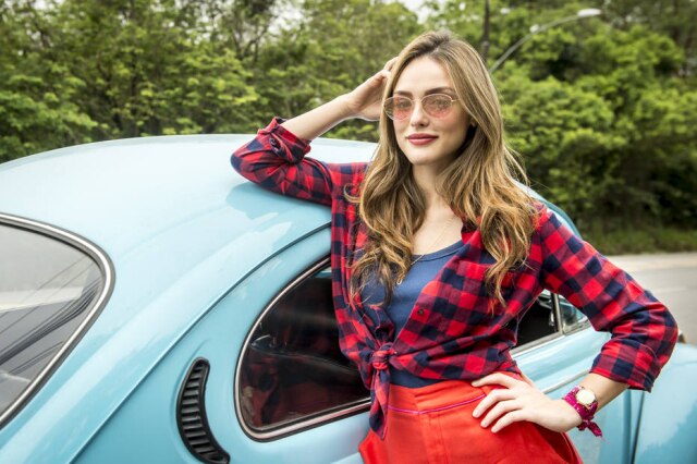 João Cotta/Globo Isabelle Drummond para a novela 'Verão 90'.