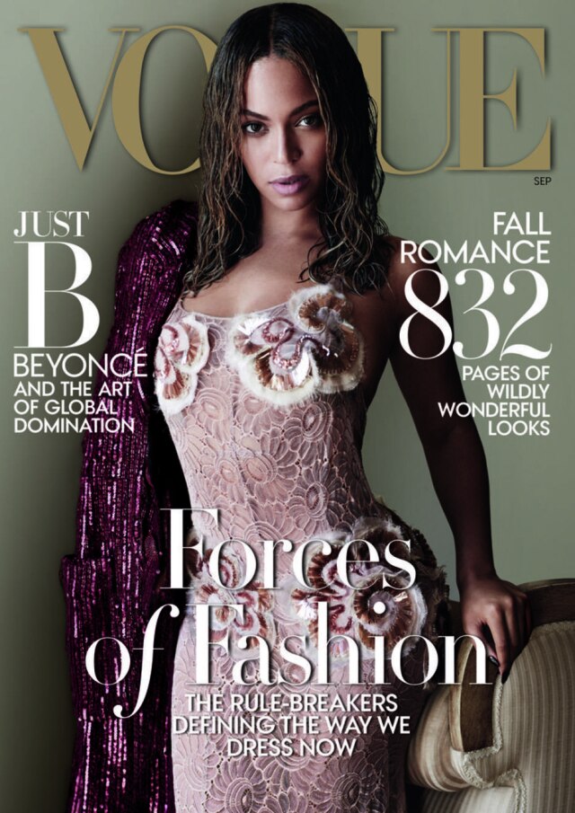 Reprodução A capa da Vogue na edição de setembro é a cantora Beyoncé, clicada por Mario Testino