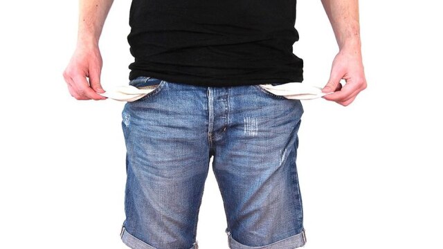 Pixabay Ainda vendo a crise, comerciantes tentam driblar situação oferendo longos períodos de parcelamento.