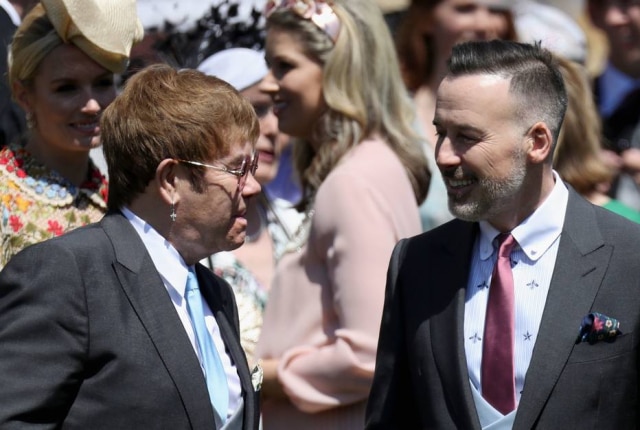 Chris Jackson/AFP Photo O cantor britânico Elton John foi o convidado pelo príncipe Harry e por Meghan Markle para se apresentar na primeira dança do casal