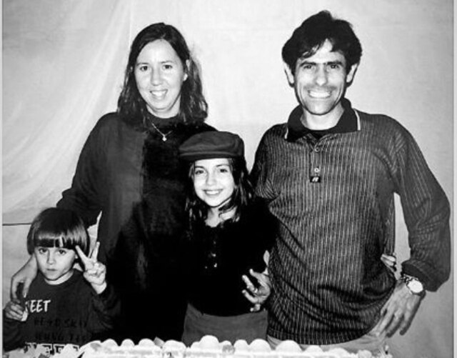 Instagram/@cahmiguel Miriam e João Alcisio Miguel, pais de Rafael Henrique Miguel, e a irmã Camilla.