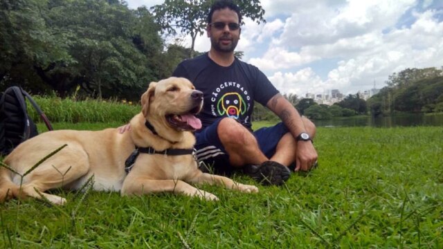 Arquivo pessoal Antes da pandemia, adestrador Thiago Barbieri, fundador da Cãocentrado Adestramento e Comportamento Animal, realizava aulas presenciais
