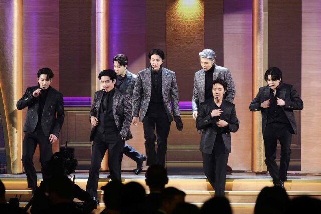 Rich Fury / AFP BTS se apresenta no 64º Grammy Awards em Las Vegas, EUA. O grupo de K-pop anunciou um hiato indefinido para se concentrar nas carreiras solo dos membros.