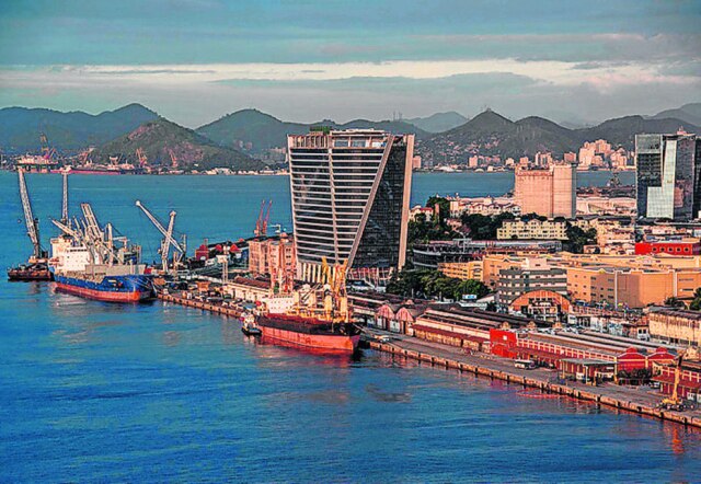 Foster + Partners Edifício AQWA Corporate fica ao lado da Baía de Guanabara