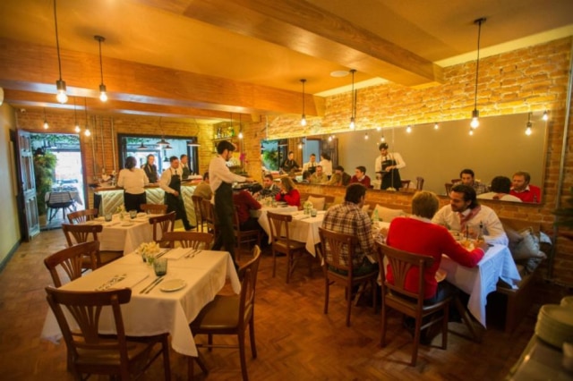 Tiago Queiroz|Estadão Salão do restaurante Più, em Pinheiros