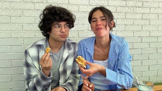 Instagram/@xolo_mariduena Xolo Maridueña e Bruna Marquezine protagonizam um casal em 'Besouro Azul'.