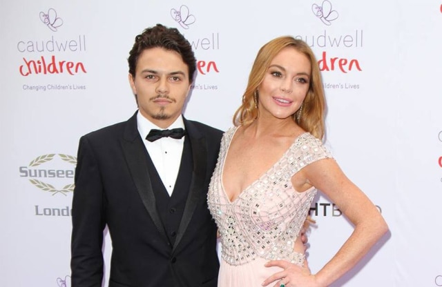 Bang Showbiz A atriz está aprendendo aprendendo russo, mas sem muito sucesso.