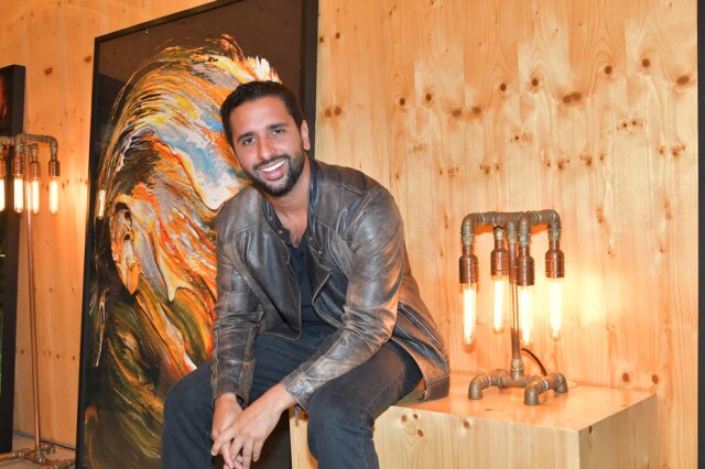 Juan Guerra Fotógrafo de carreira, Gabriel Wickbold fez sua estreia no universo do design de luminárias na última terça-feira, 30
