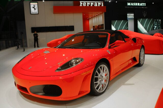 Andre Lessa/Estadão Um homem foi preso nos Estados Unidos após fingir ser dono de uma Ferrari para impressionar a namorada