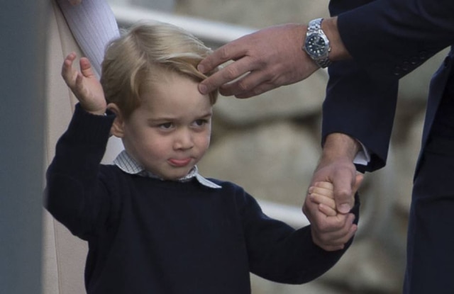 Jonathan Hayward/The Canadian Press via AP A Casa da Moeda Real inglesa fez uma moeda especial para comemorar o aniversário de cinco anos do príncipe George